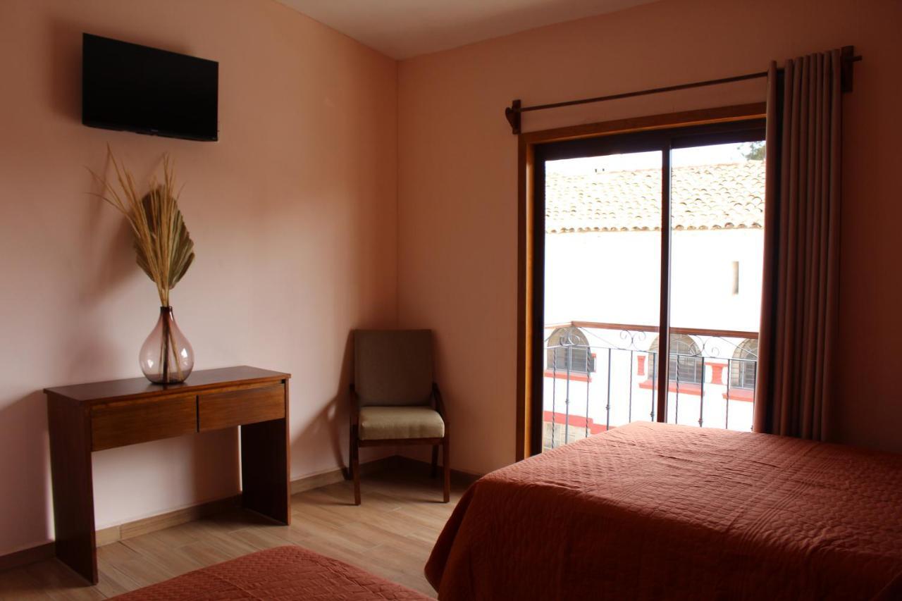Hotel Casa Peregrina Тапалпа Екстериор снимка