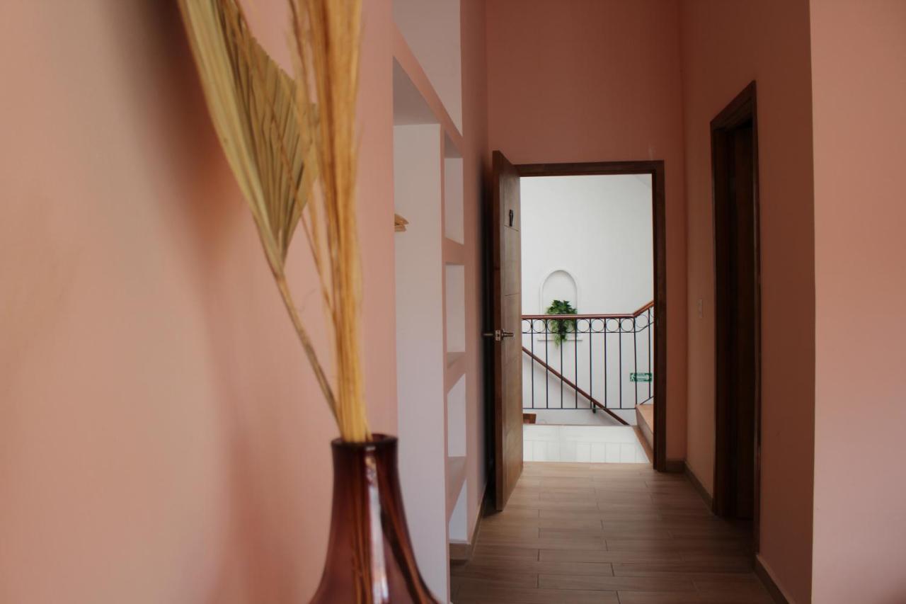 Hotel Casa Peregrina Тапалпа Екстериор снимка