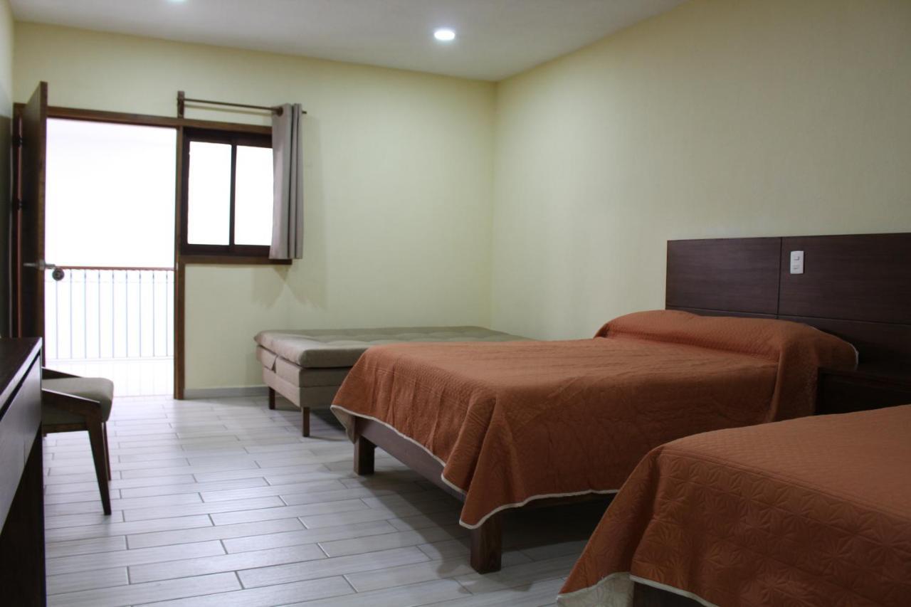 Hotel Casa Peregrina Тапалпа Екстериор снимка